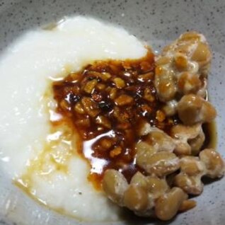 とろろ納豆ｏｎ食べるラー油